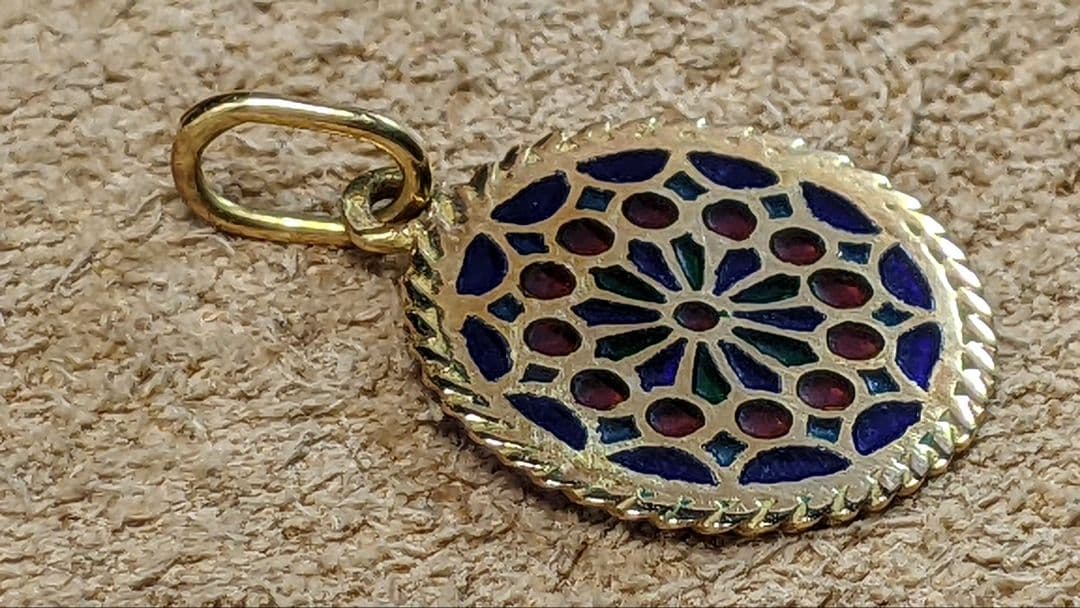 K18 エマイユ ノ−トルダム大聖堂 ネックレス トップ