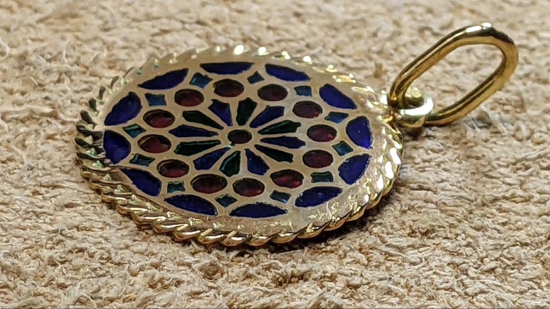 K18 エマイユ ノ−トルダム大聖堂 ネックレス トップ