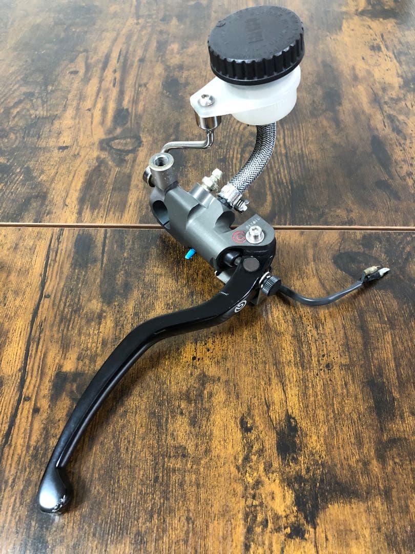 ブレンボ CNC ラジアルブレーキマスター　φ19×16mm 汎用品