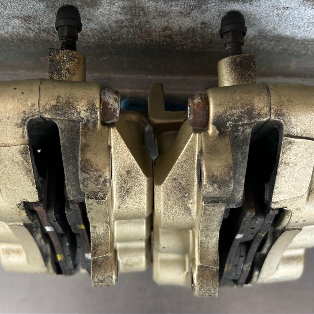 GSX1400純正フロントブレーキキャリパー