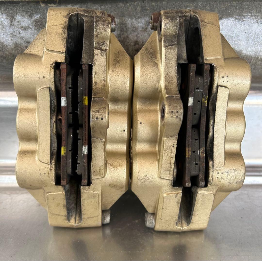 GSX1400純正フロントブレーキキャリパー