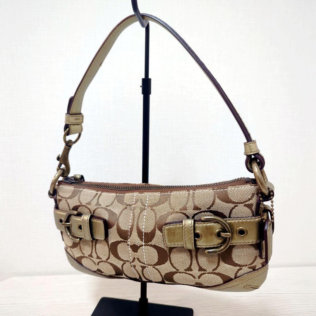 COACH シグネチャー ワンショルダーバッグ ゴールド アクセサリーポーチ