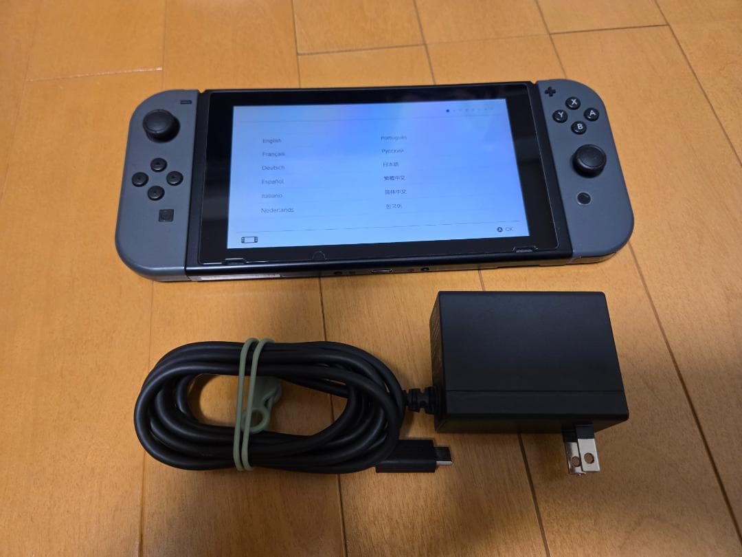 初期ロット Nintendo Switch 本体