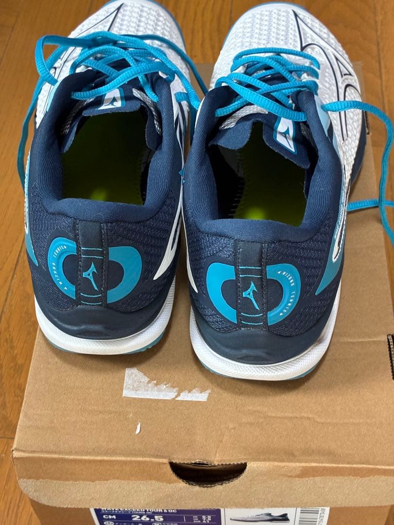 美品　ミズノウェーブエクシード　ツアー6 オムニ　26.5