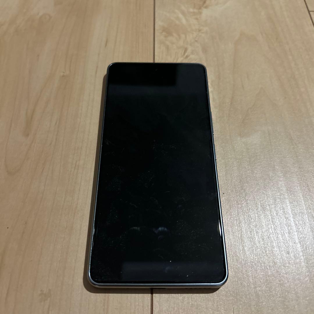 マ*リ様 ソフトバンク　あんしんファミリースマホ　ホワイト