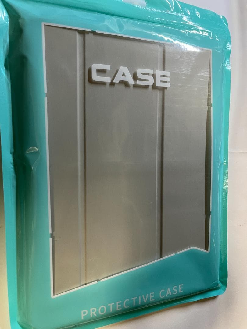 ipad (第10世代) シルバー Wi-Fi　☆ガラスフィルム及びケース付き☆