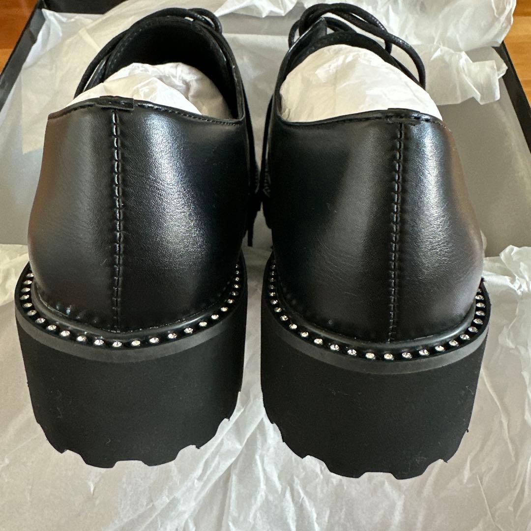 新品 オデットエオディール ボリュームレースアップフラット