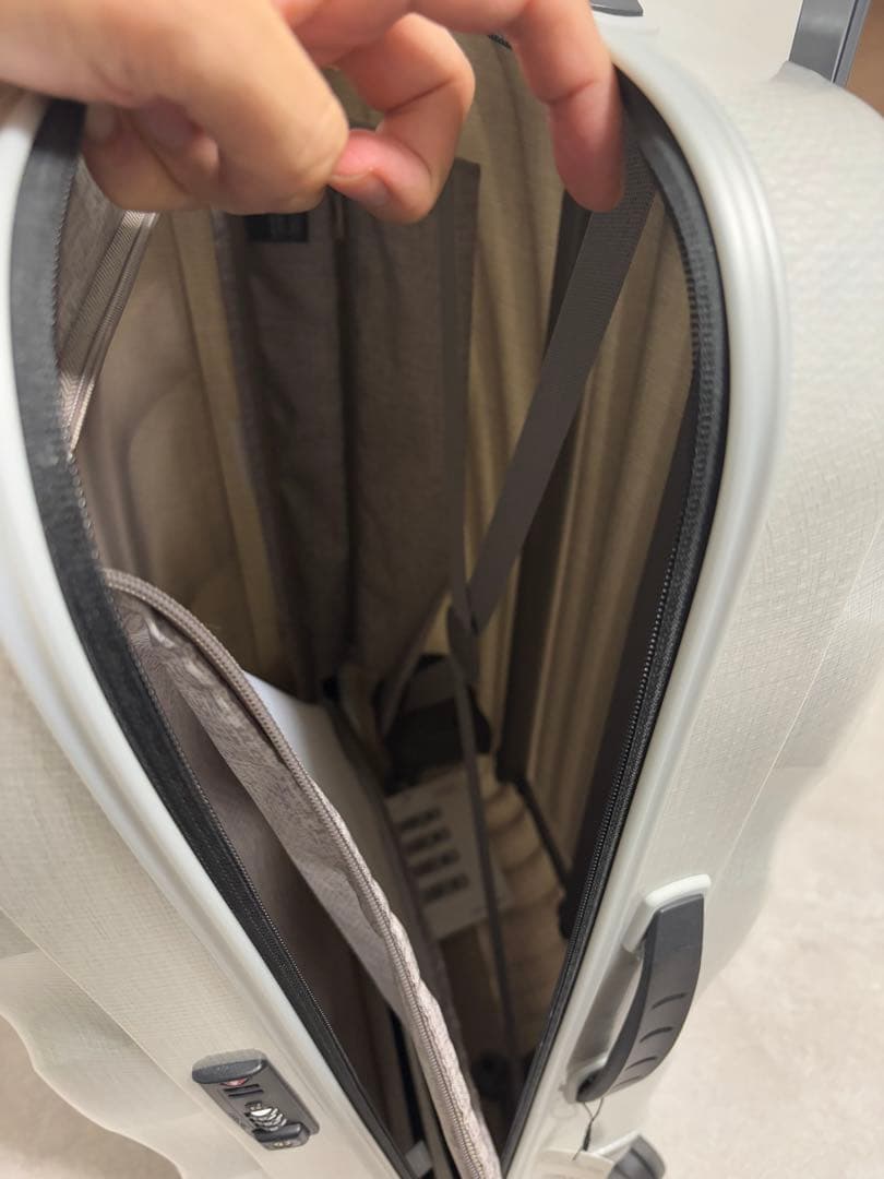 セール【Samsonite】【新品未使用】Spinner 69 ホワイト