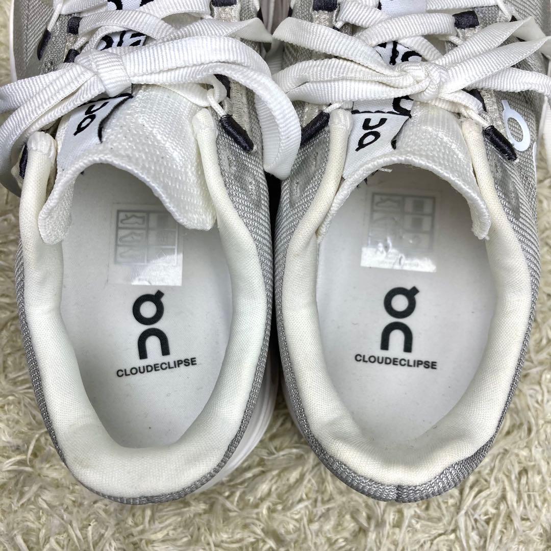 『未使用』On Cloudeclipse スニーカー 厚底 ランニングシューズ