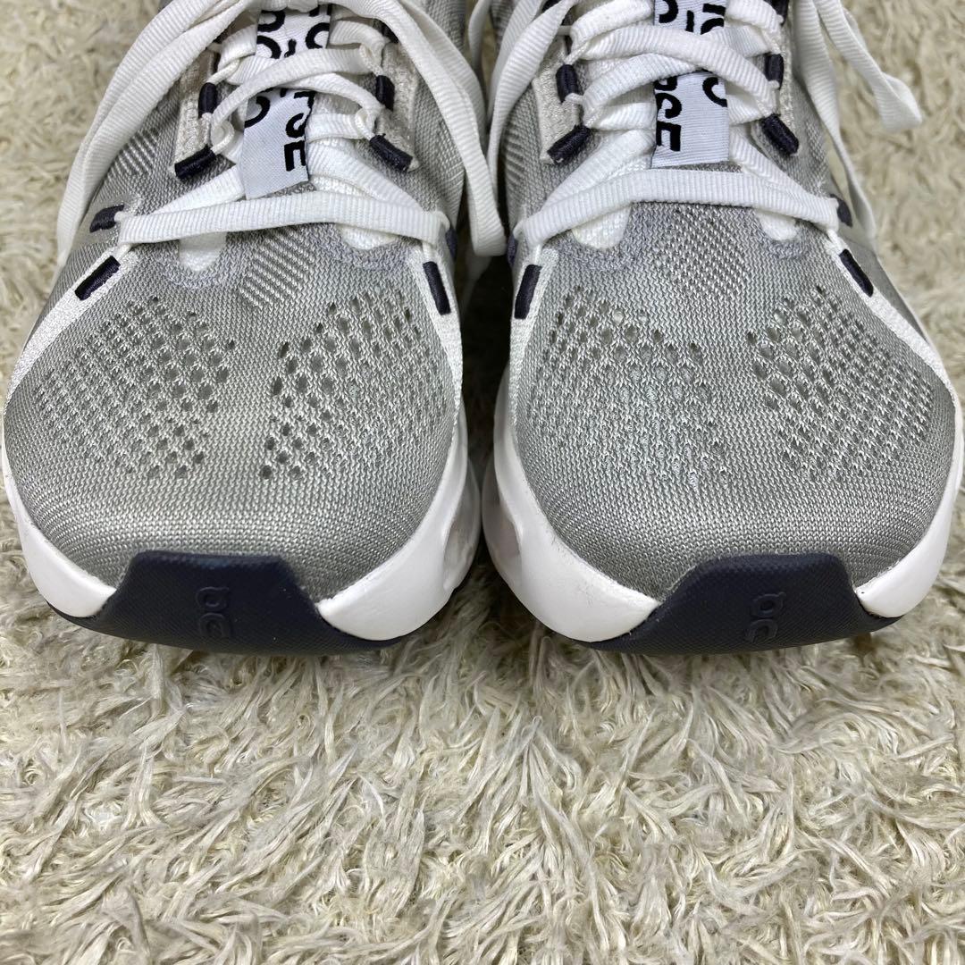 『未使用』On Cloudeclipse スニーカー 厚底 ランニングシューズ