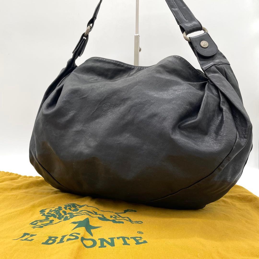 【美品】イルビゾンテ　ショルダーバッグ　ハーフムーン　ロゴ型押し　レザー　黒