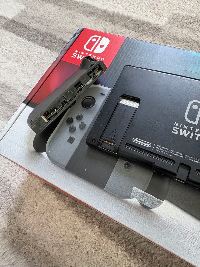 Nintendo Switch 本体 ジョイコン付き（ジャンク品）