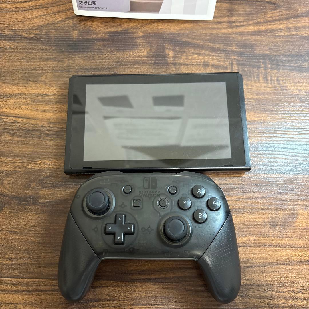 Nintendo Switch 本体 & Pro Controller セット
