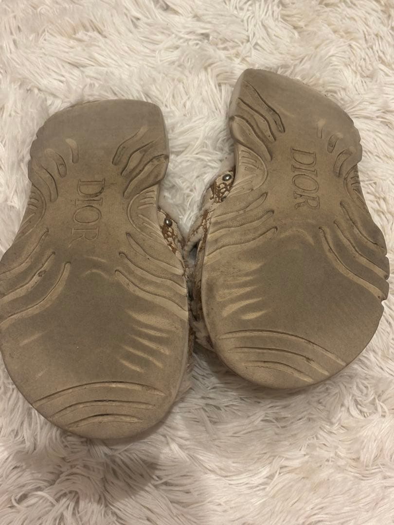 ディオール × トラヴィススコット カクタスジャック ボアサンダル