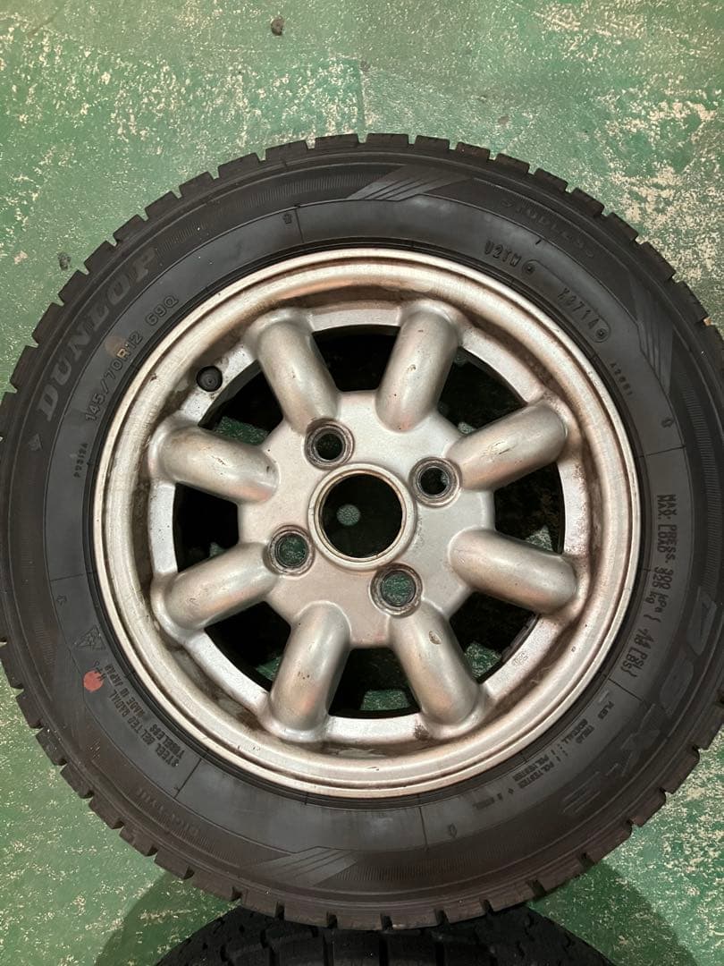 ローバーミニ用のスタッドレスタイヤ2本セットです。
