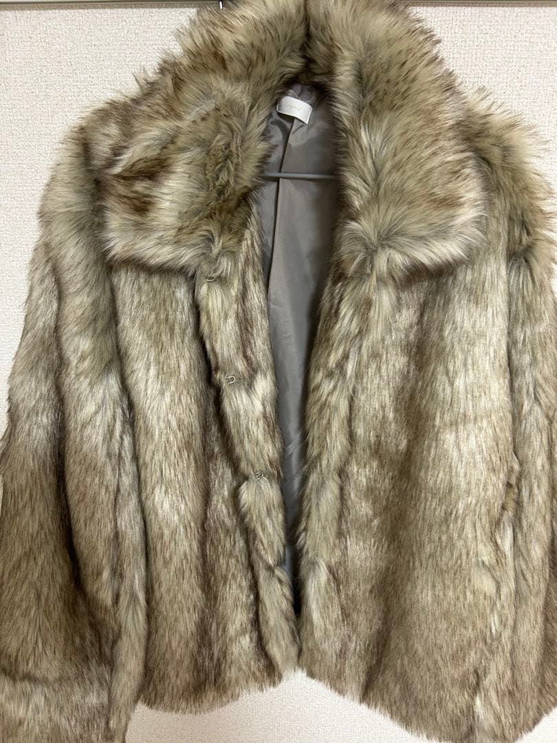 Ungrid ボリュームデザインファーコート　アングリッド