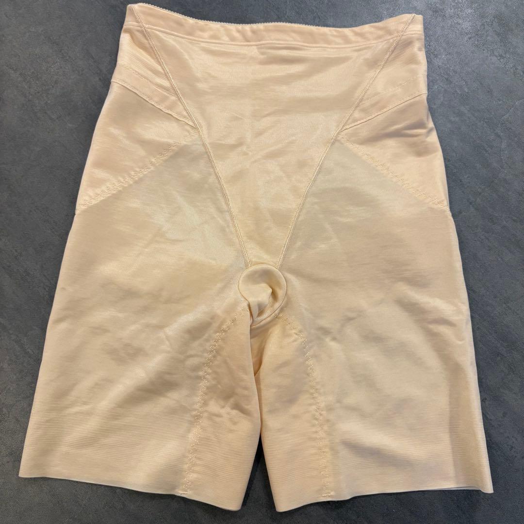 ★はるさん様★ブライダルインナー　ビスチェ FouR SIS & Co.