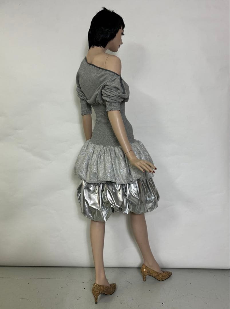 nicklas skovgaard ドレス