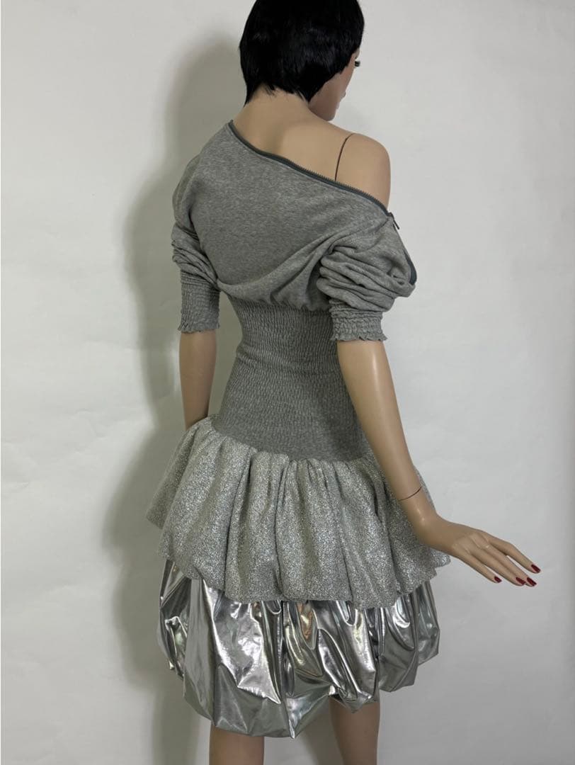 nicklas skovgaard ドレス