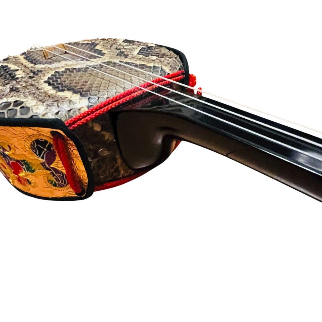 ジャンク　三線 本蛇皮 ソフトケース付き　破れあり 沖縄　修理・部品取りに