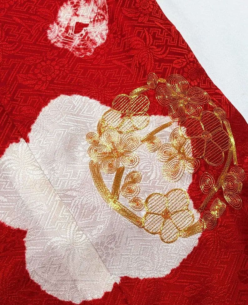 値下げ‼️美品✿寿化粧箱入り 金駒刺繍✿宮参り着物絹 49,500円　長襦袢付き