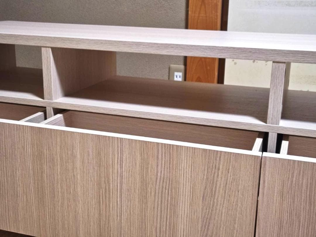 【新品同様】テレビ台（幅約140㎝）ローボードYKF1300N　直接引取り歓迎！