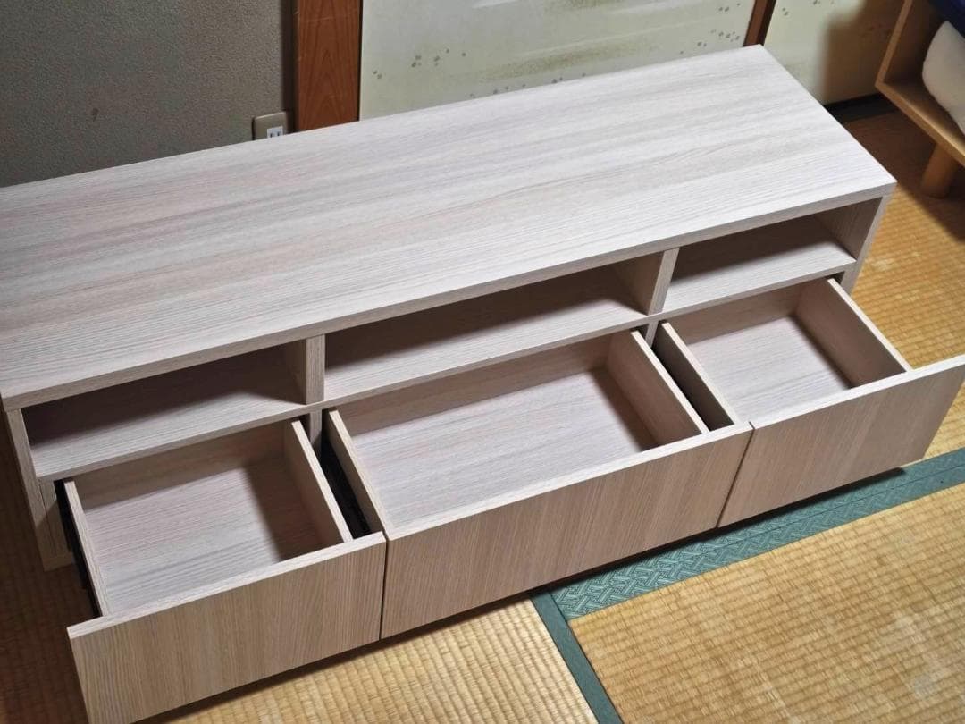 【新品同様】テレビ台（幅約140㎝）ローボードYKF1300N　直接引取り歓迎！