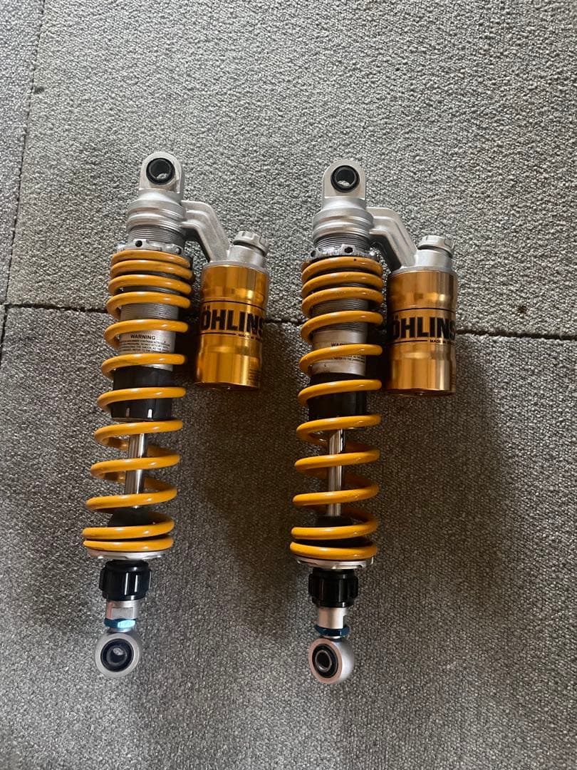 ÖHLINS サスペンション 2本セット