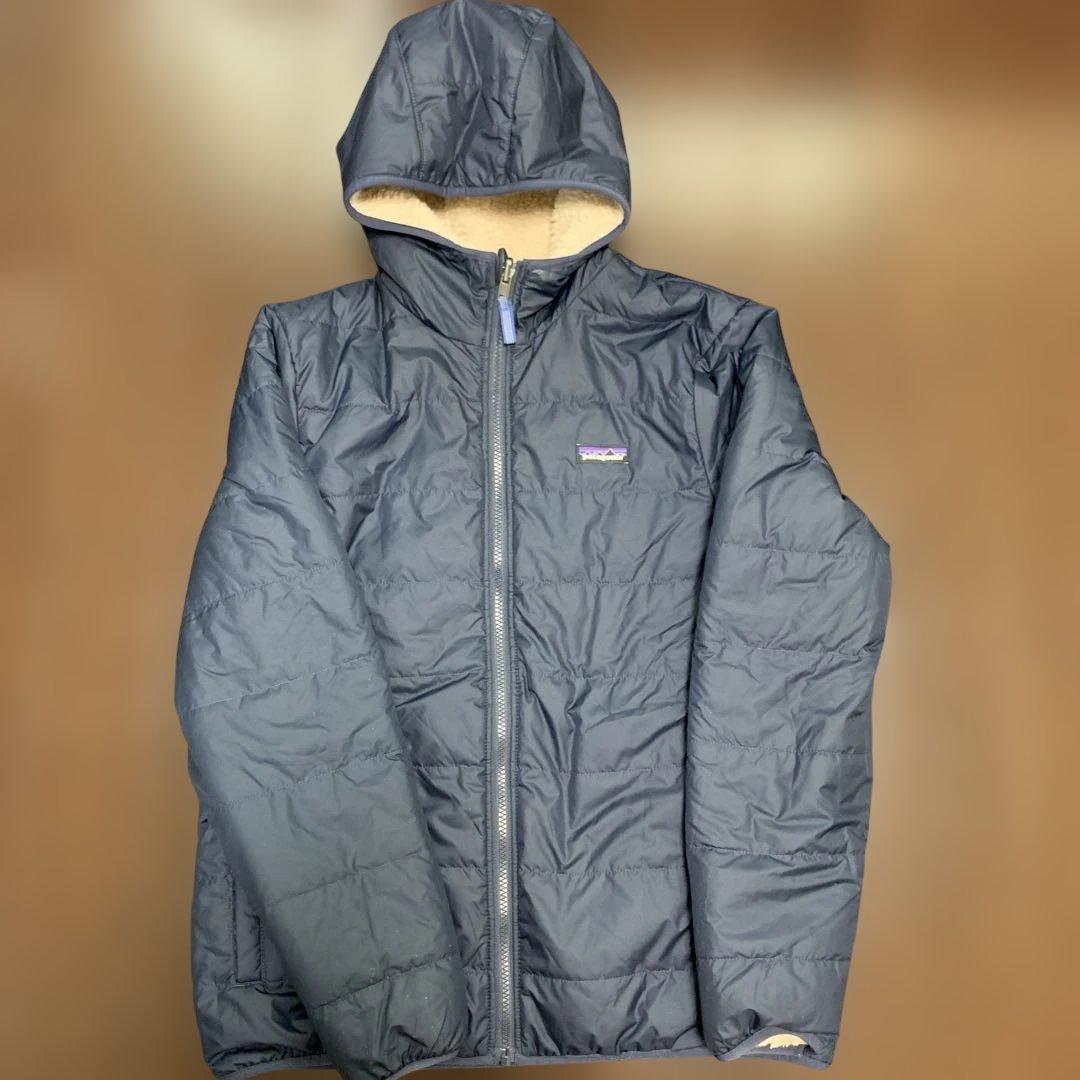 値下げ☆美品 patagoniaリバーシブルジャケッ卜 XXL 16-18