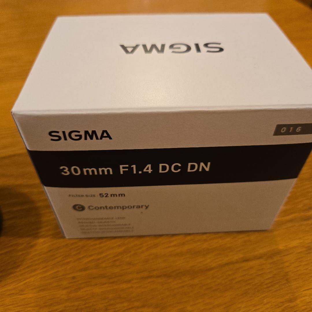 箱付き　SIGMA 30mm F1.4 DC DN Eマウント