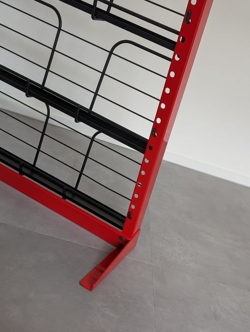 USED/スチール マガジンラック 黒×赤 モダン ミニマルデザイン