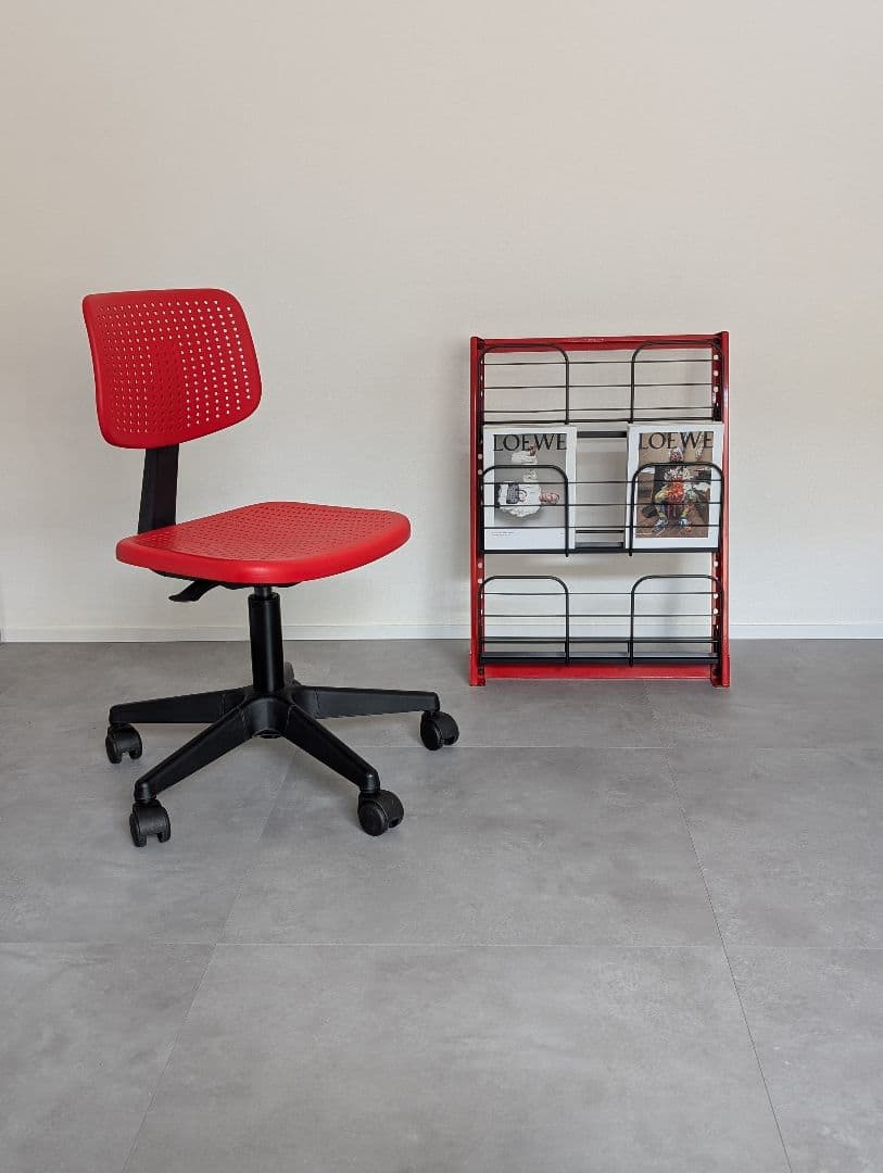 USED/スチール マガジンラック 黒×赤 モダン ミニマルデザイン