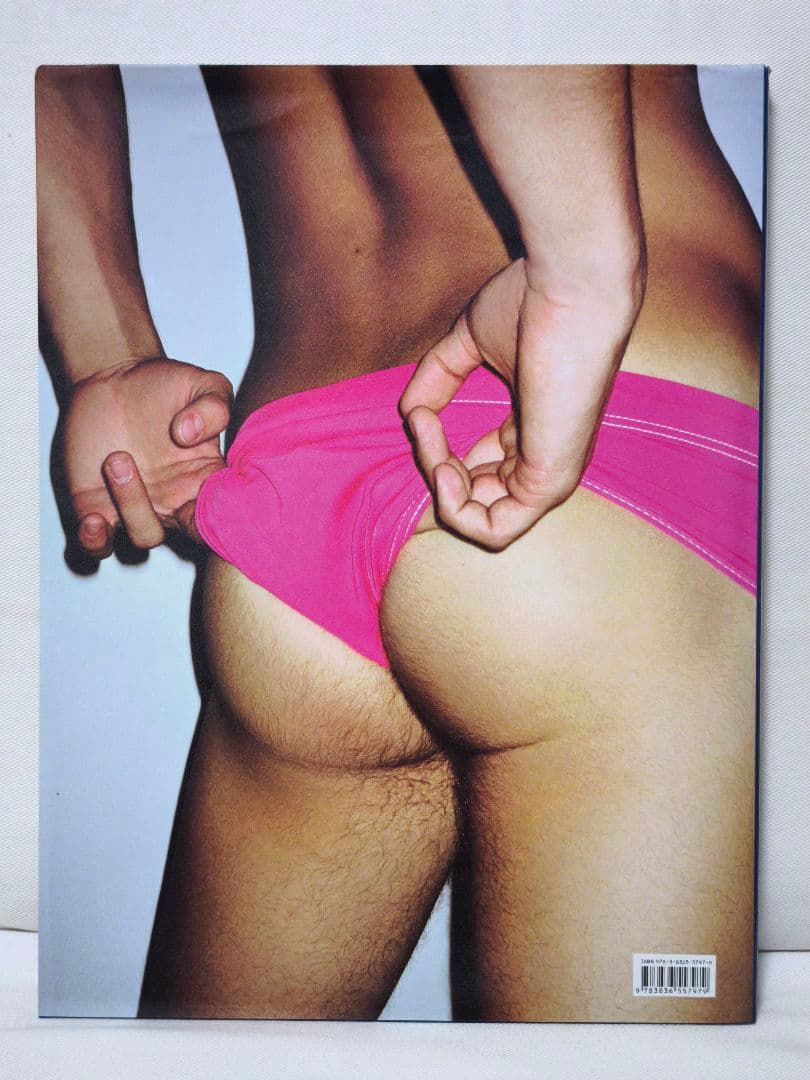 MARIO TESTINO IN YOUR FACE 洋書