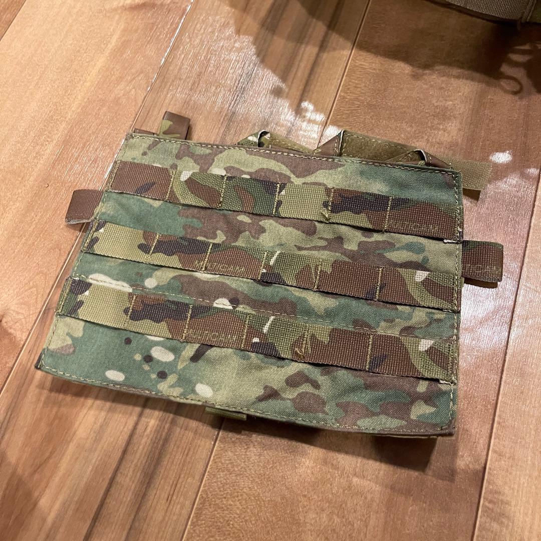 Cork Gear製　AVS プレートキャリア　マルチカム