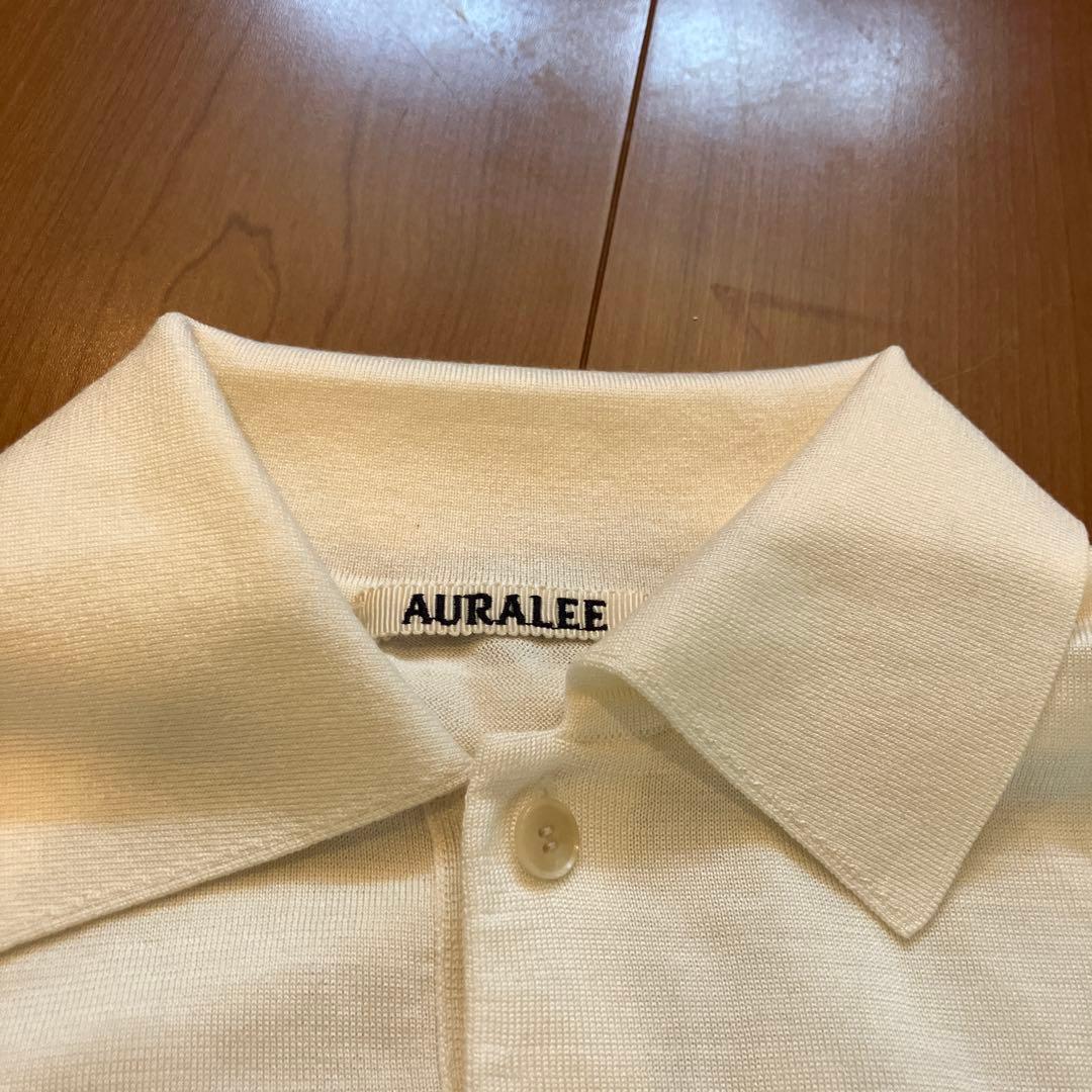 AURALEEホワイト半袖ポロシャツ
