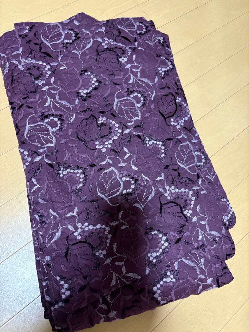 レース刺繍着物　葡萄　キモノモダン