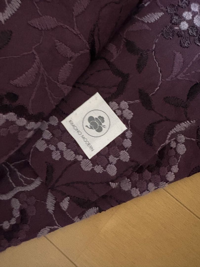 レース刺繍着物　葡萄　キモノモダン