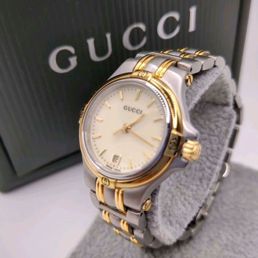 極美品 電池交換済み✨GUCCI シルバー ゴールド 腕時計 9040L