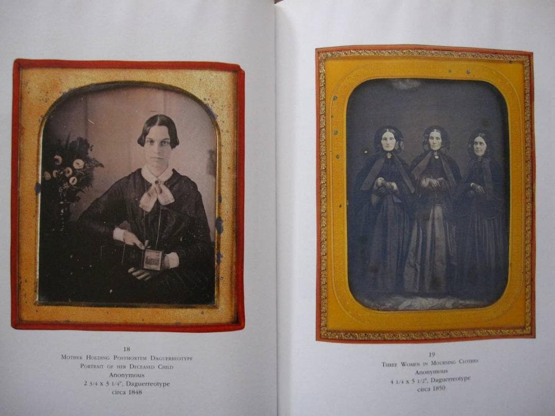 洋書 Sleeping Beauty: Memorial Photography