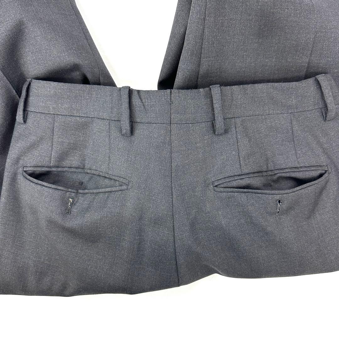 フェラガモ　スーツ　セットアップ　メンズ