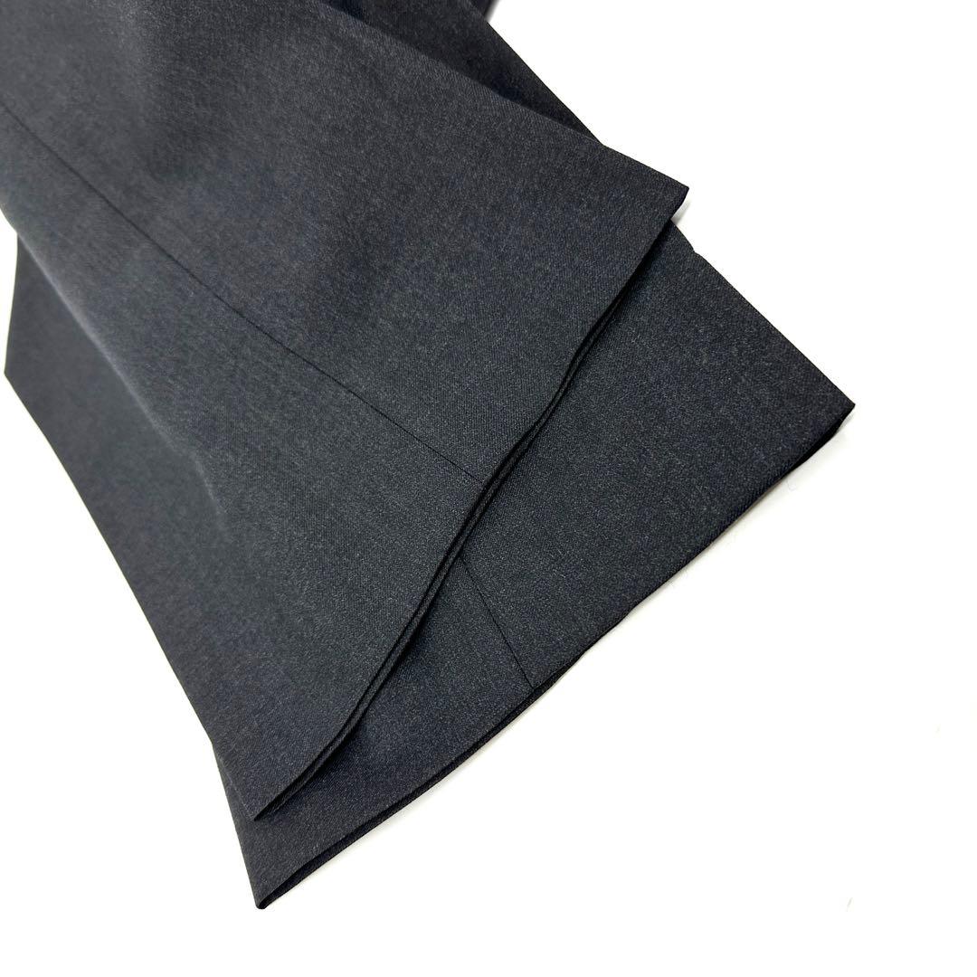 フェラガモ　スーツ　セットアップ　メンズ