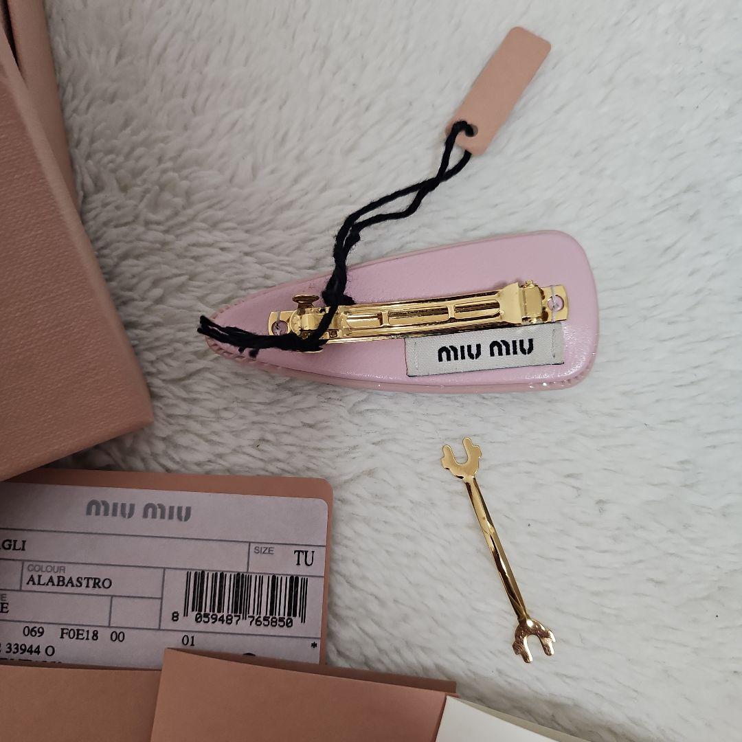 miu miu ミュウミュウ　MIUMIU　ヘアピン 　バレッタ　ヘアクリップ