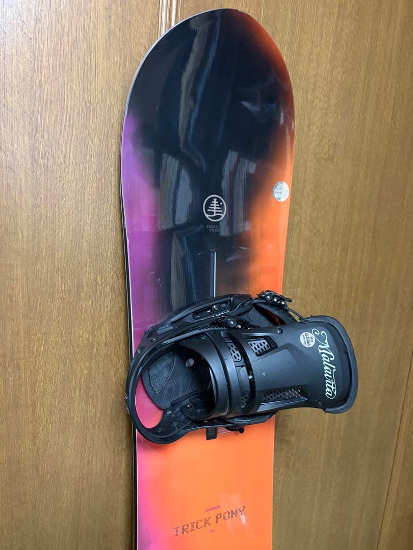TRICK PONY スノーボード Malavitaバインディング付き