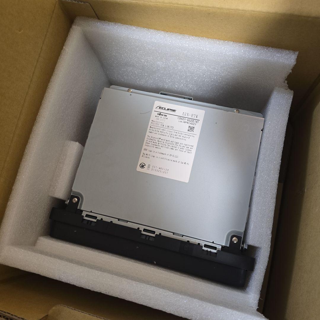 カーナビ ECLIPSE AVN-R7W 7型ワイド メモリーナビ 本体 配線付