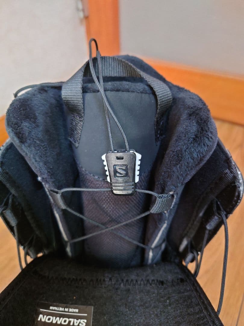 SALOMON スノーボードブーツ