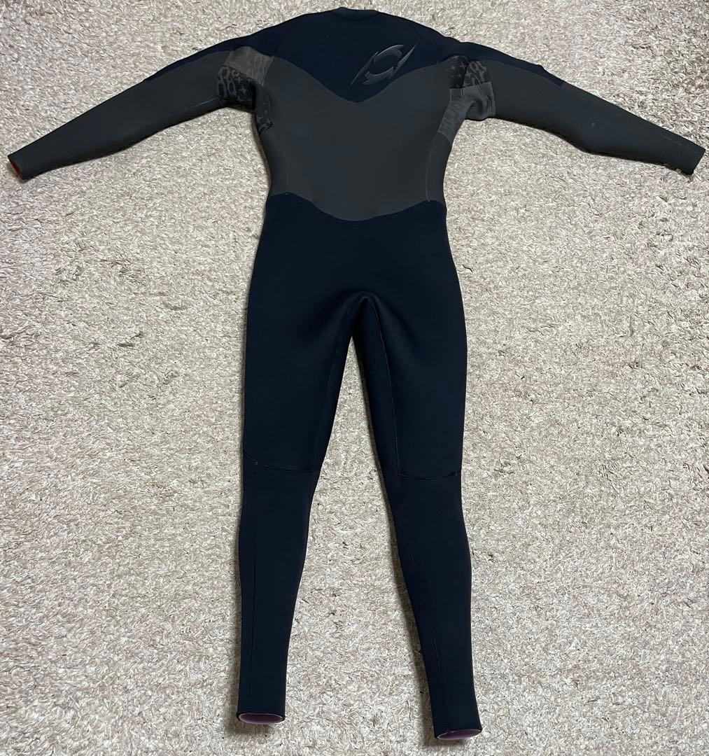 Cyber 5x3mm セミドライフルスーツ　Ｌサイズ