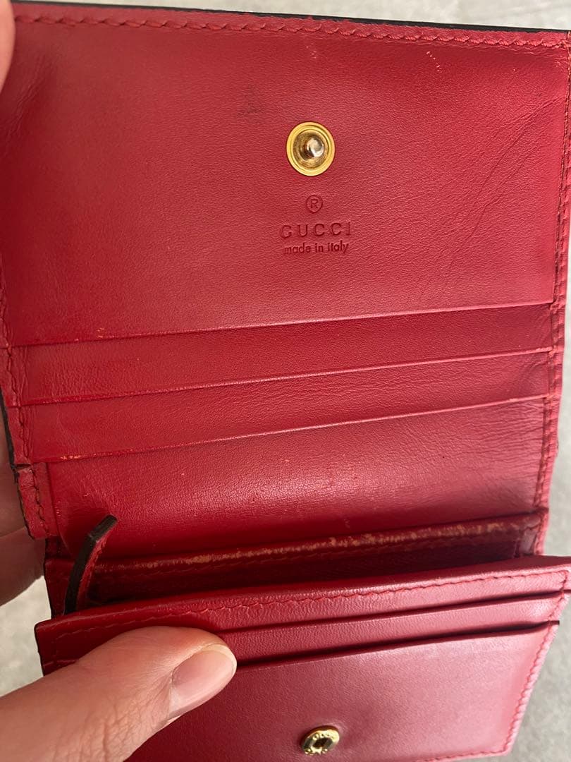 【本日値下げしました】早い者勝ち！GUCCI チェリー二つ折り財布
