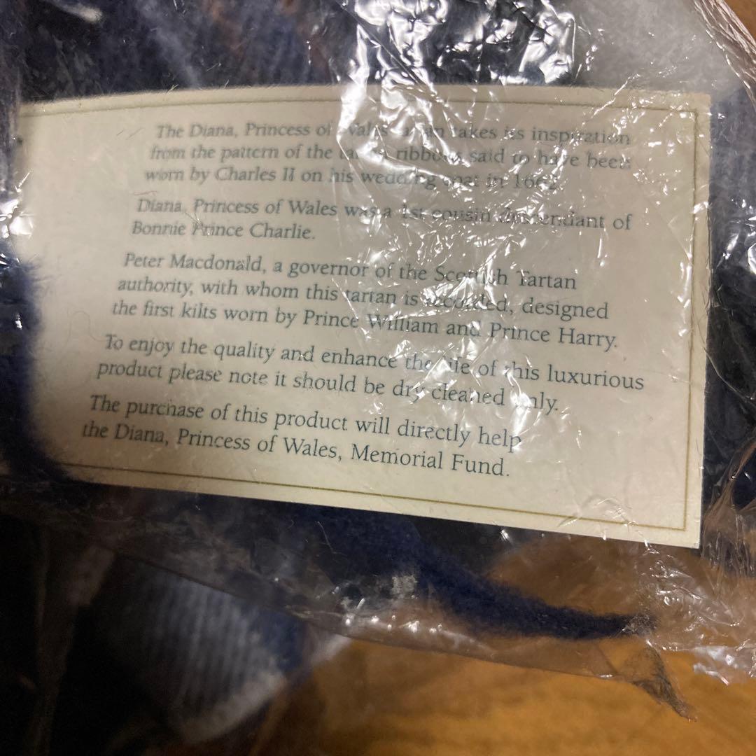 おさらです ダイアナ王妃　タータンチェック　マフラー ネイビー