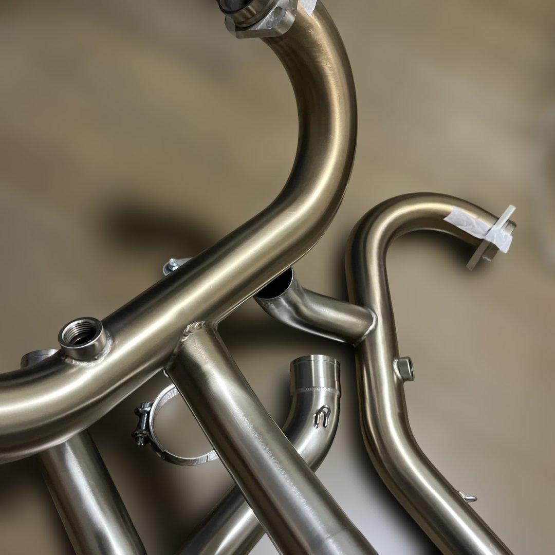  RnineT ユニットガレージ　ステンレスエキゾーストパイプ