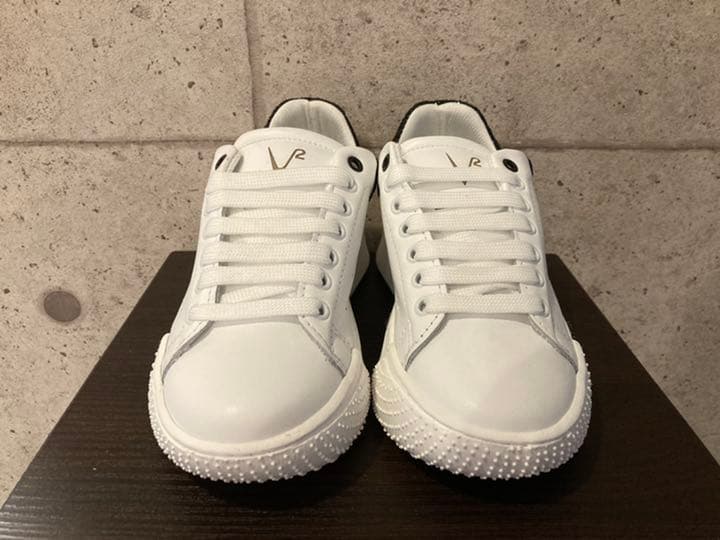 まあさん レア　V2brand スニーカー　23cm 新品